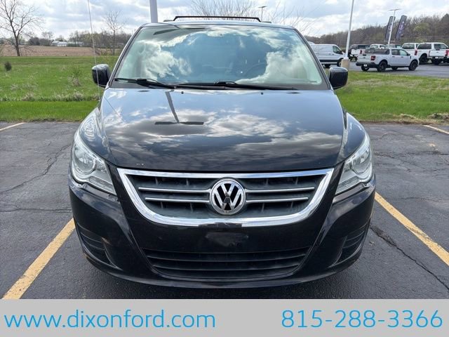 Used 2012 Volkswagen Routan SE image 9