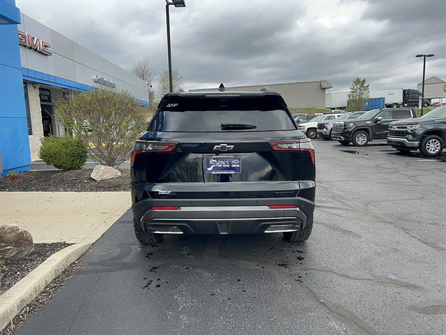 New 2026 Chevrolet Equinox ACTIV w/ Convenience Package III FWD image 7