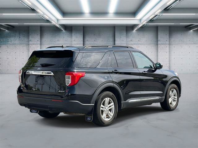 Used 2023 Ford Explorer XLT AWD/4WD image 25