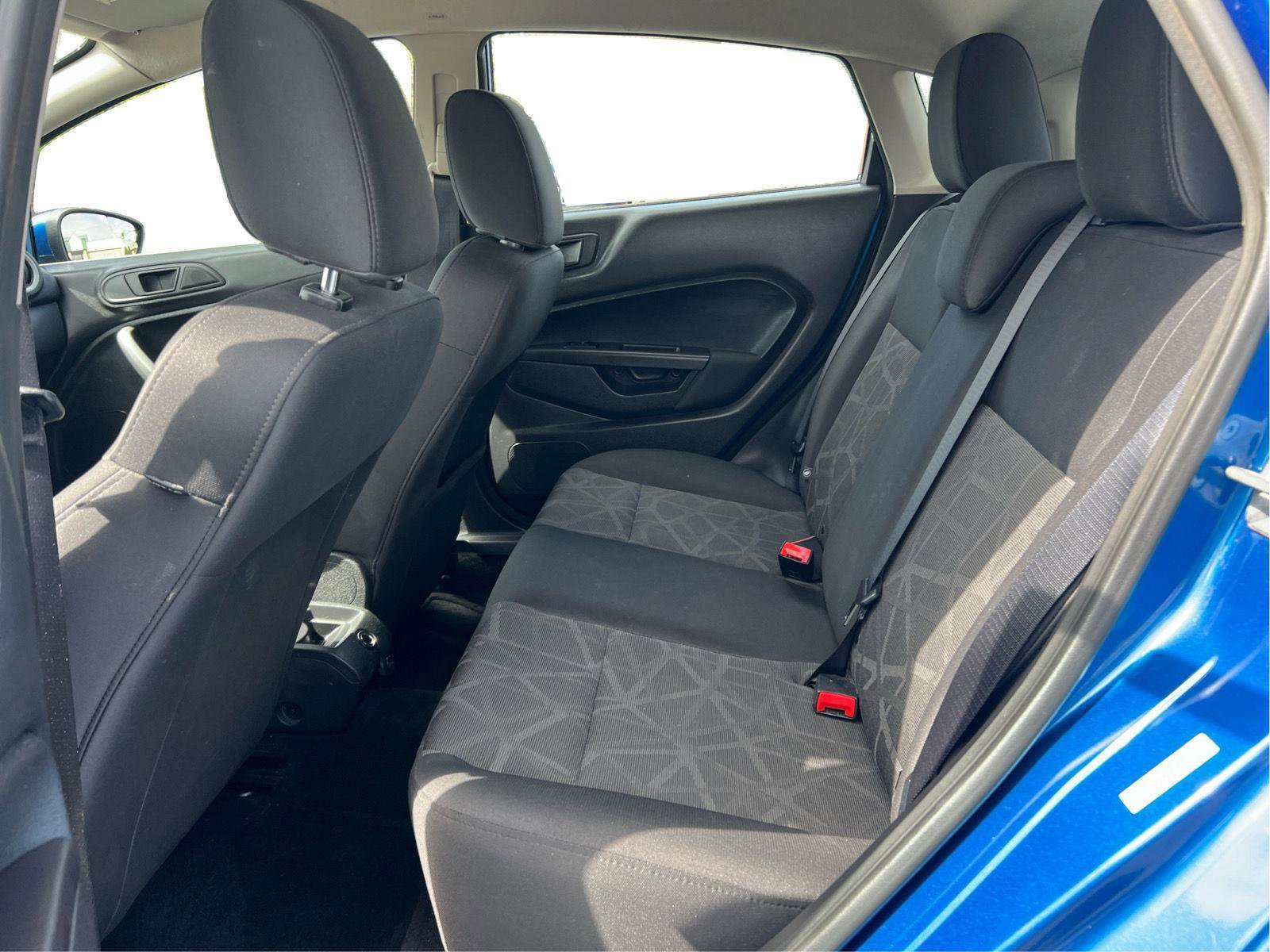 Used 2011 Ford Fiesta SE w/ 203A Rapid Spec Order Code image 11