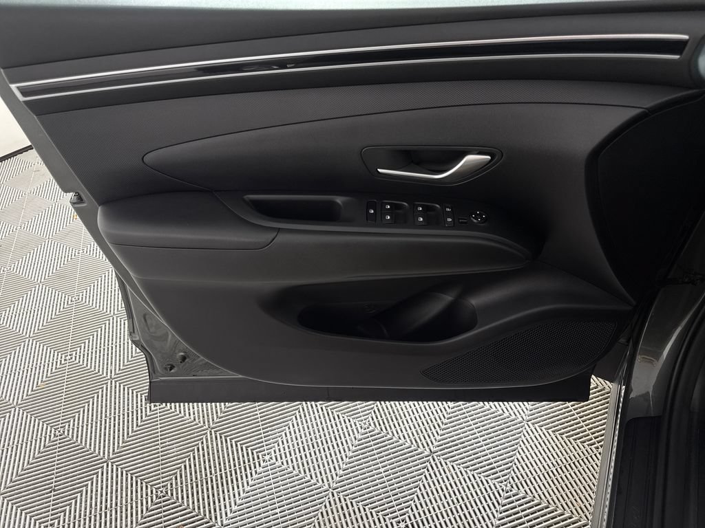 Certified 2022 Hyundai Tucson SEL FWD image 12
