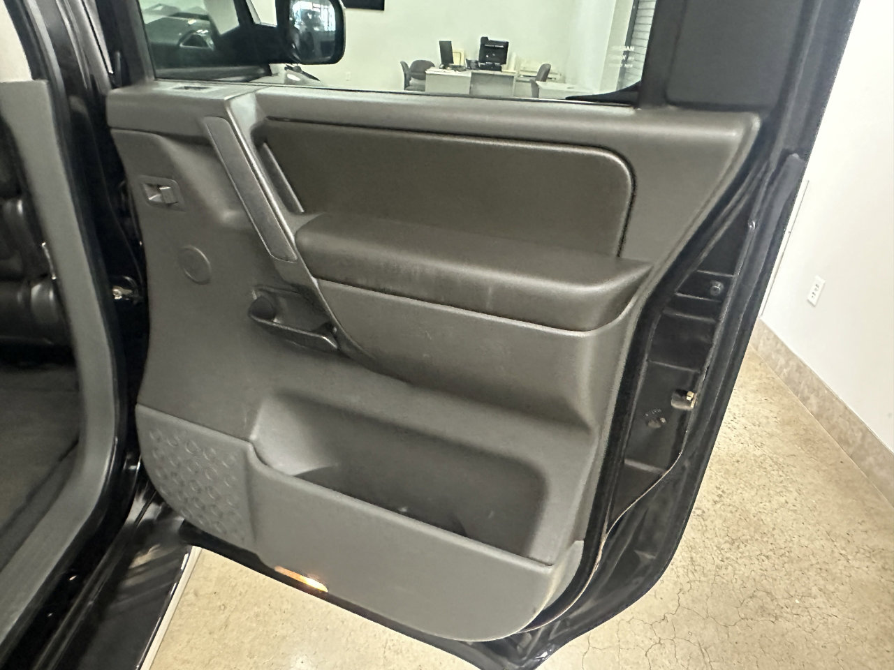 Used 2007 Nissan Titan SE image 63