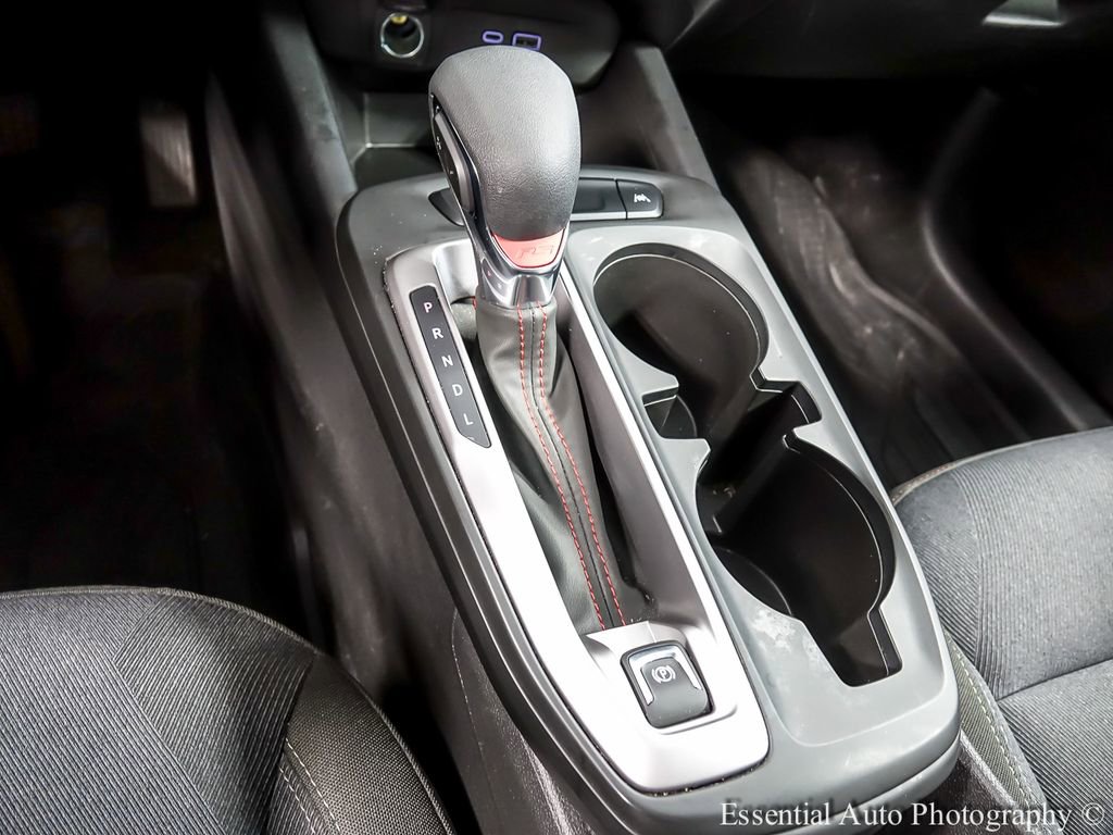 Used 2025 Chevrolet Trax RS w/ Driver Confidence Package FWD image 17