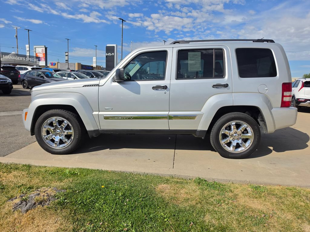 Used 2012 Jeep Liberty Sport AWD/4WD image 8