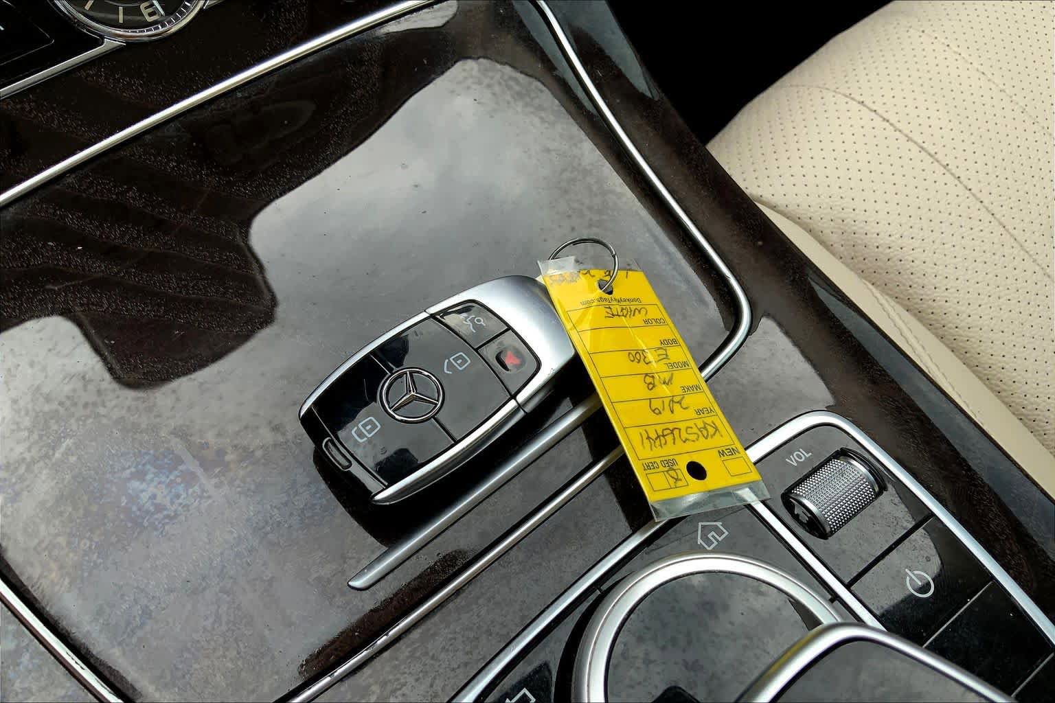 Used 2019 Mercedes-Benz E 300 image 15