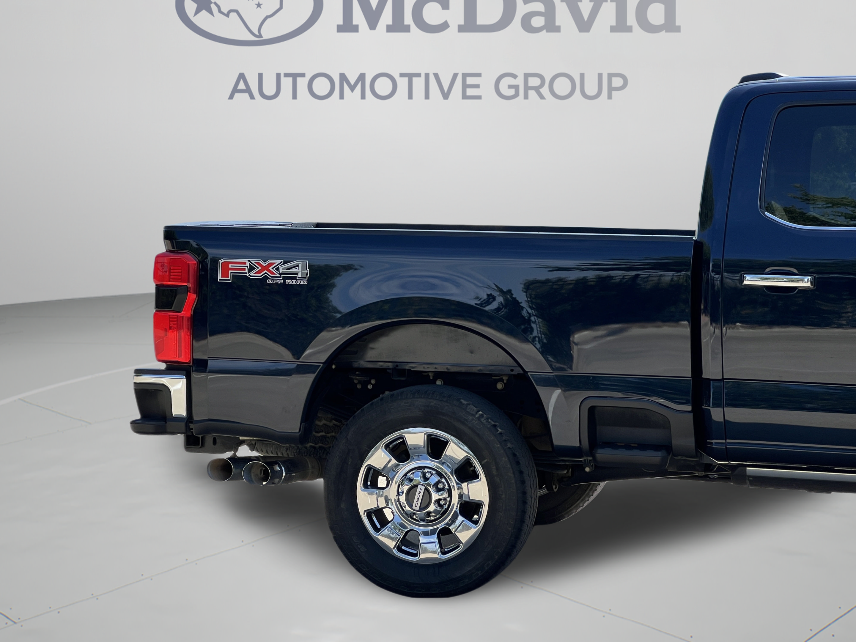 Used 2023 Ford F250 Lariat w/ Lariat Ultimate Package AWD/4WD image 26