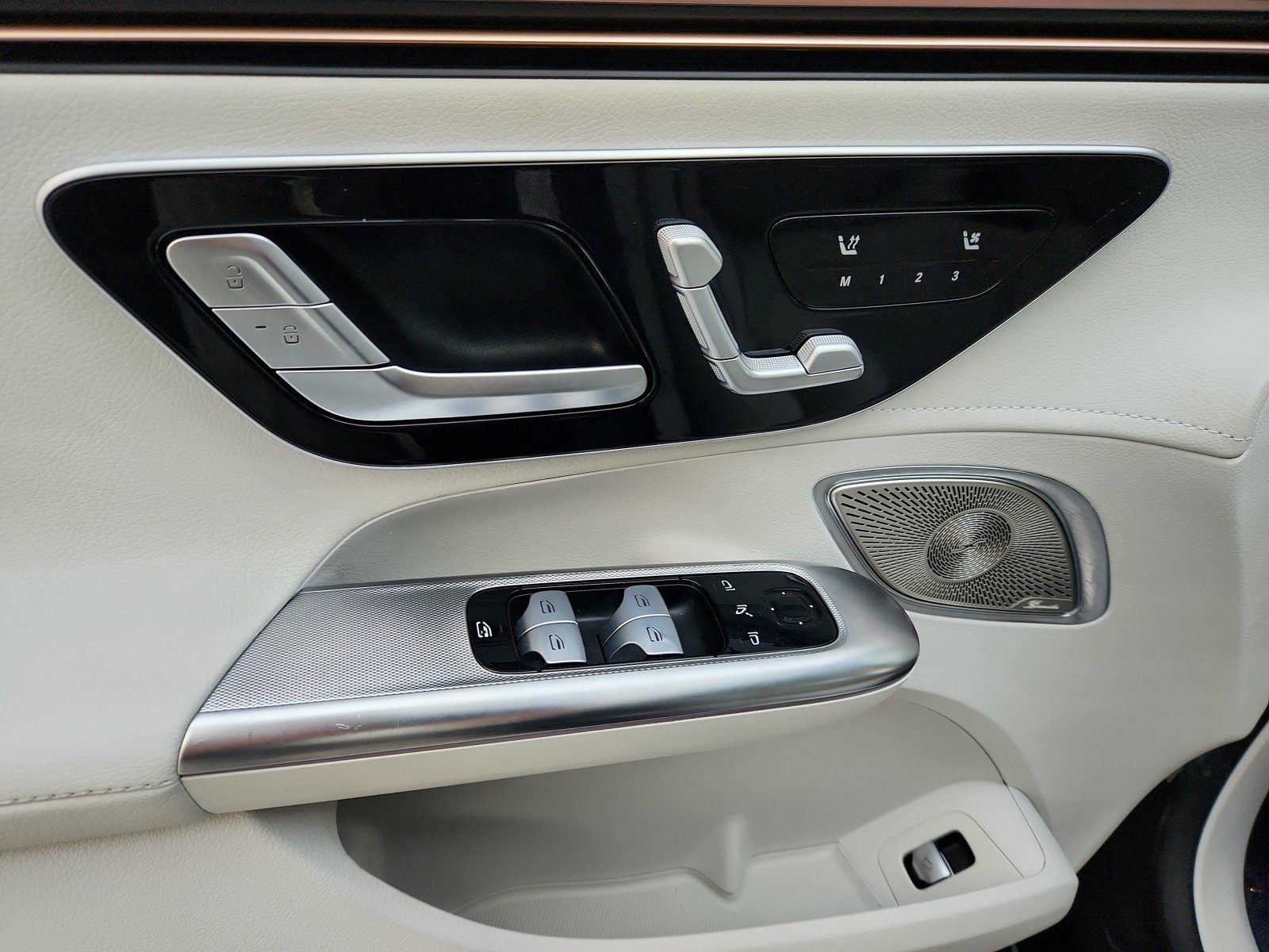 Used 2023 Mercedes-Benz EQE 350+ Sedan image 25