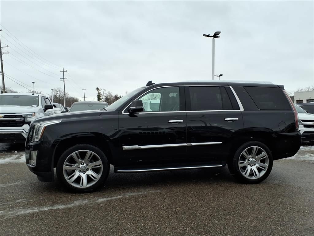 Used 2017 Cadillac Escalade Luxury image 7