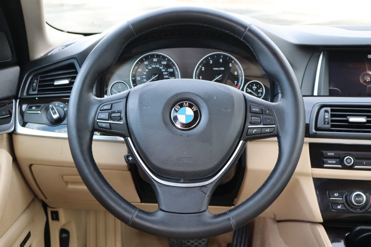 Used 2015 BMW 528i xDrive Sedan image 18