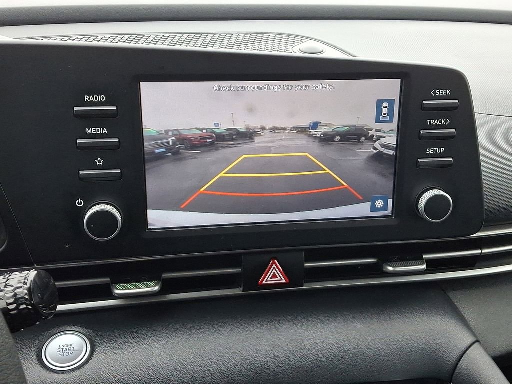 Used 2023 Hyundai Elantra SEL image 17