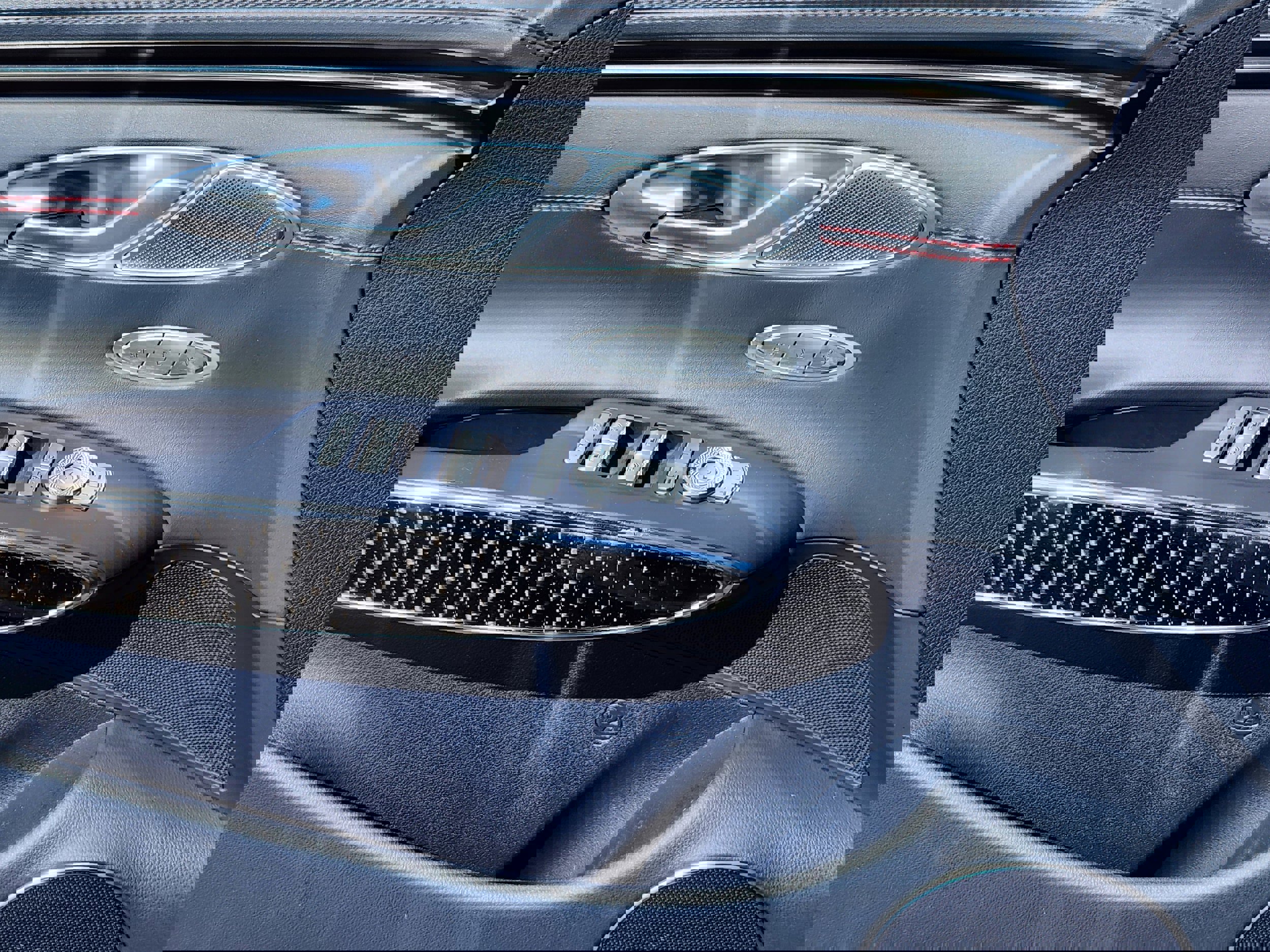 Used 2022 Genesis GV70 3.5T Sport w/ Sport Prestige Package image 8