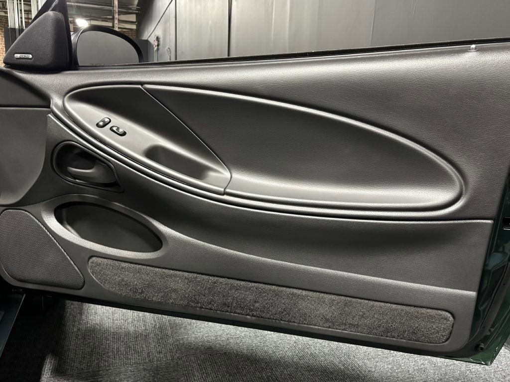 Used 2001 Ford Mustang GT image 45