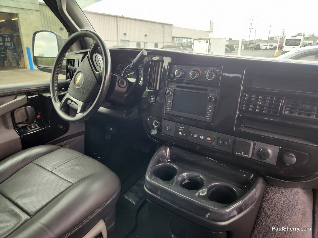 Used 2019 Chevrolet Express 2500 w/ Enhanced Convenience Package RWD image 7