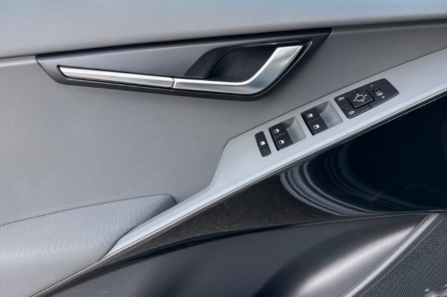 New 2026 Kia Niro EX w/ EX Premium Package FWD image 12