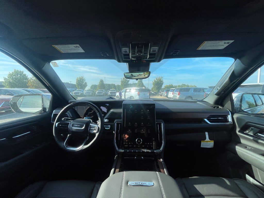 New 2026 GMC Yukon Denali w/ Advanced Technology Package AWD/4WD image 26