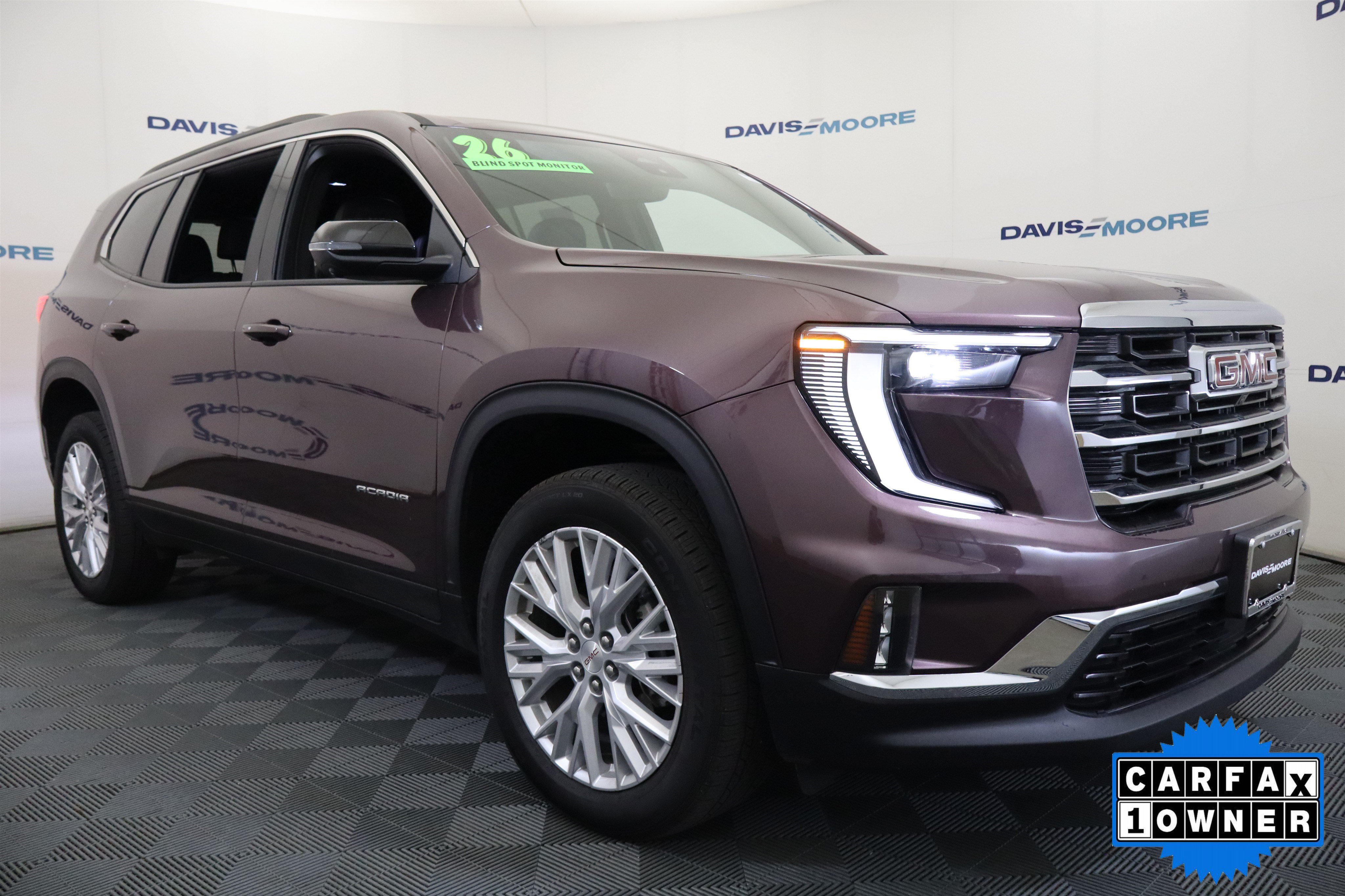 Used 2026 GMC Acadia Elevation w/ Elevation Premium Package AWD/4WD image 3