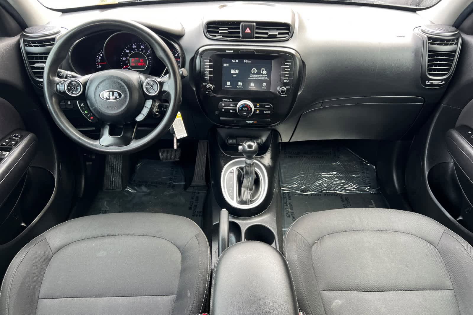 Used 2018 Kia Soul + image 3