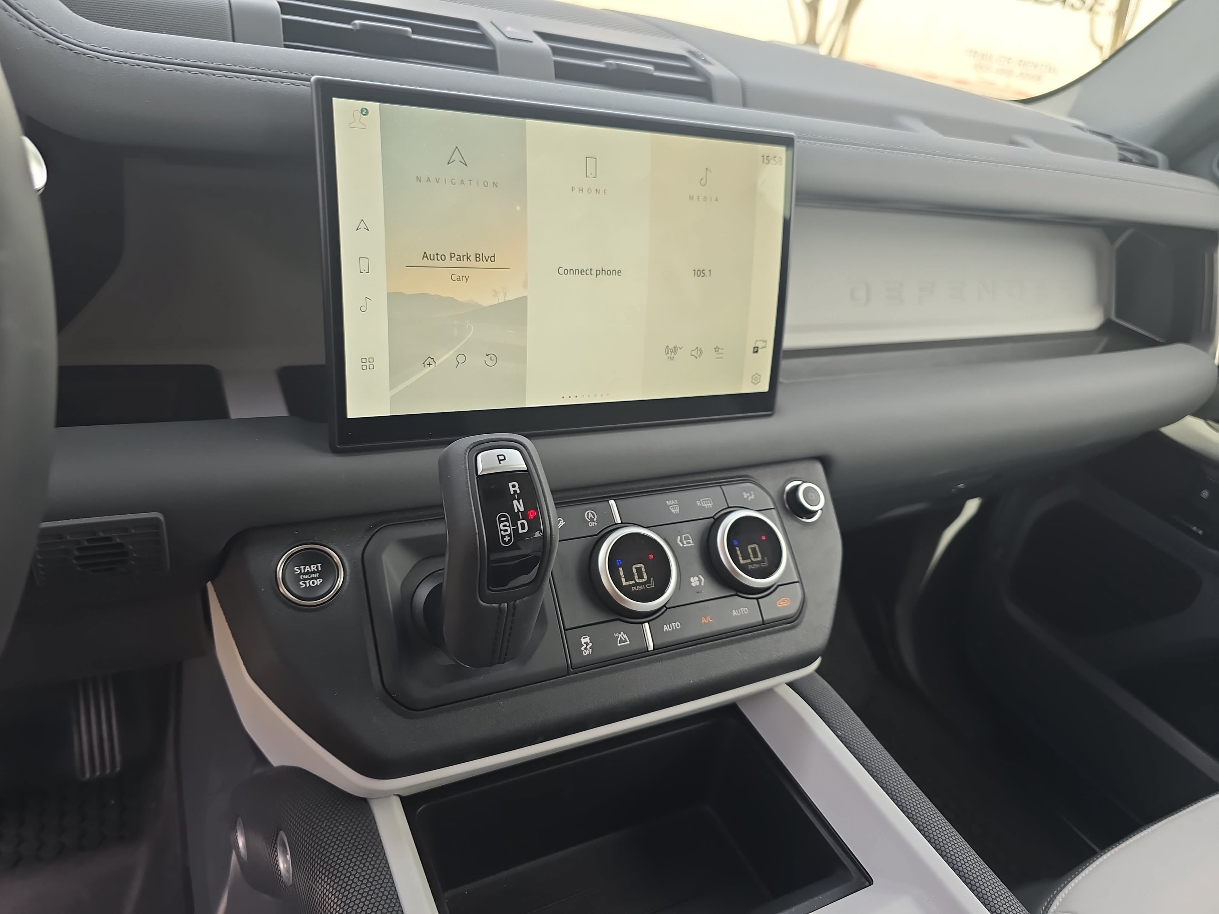 Certified 2025 Land Rover Defender 110 S AWD/4WD image 19