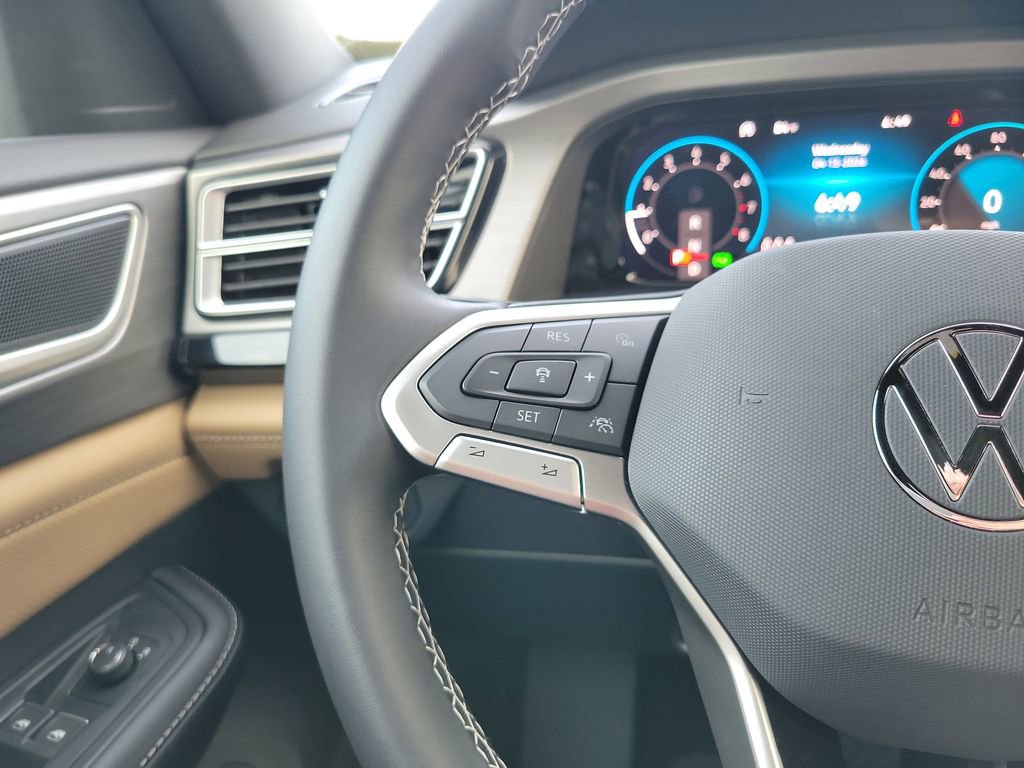 New 2026 Volkswagen Atlas Cross Sport SE FWD image 18