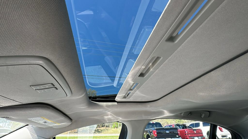 Used 2015 Chevrolet SS image 22