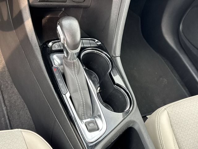 Used 2022 Buick Encore GX Preferred w/ Cold Weather Comfort Package FWD image 15