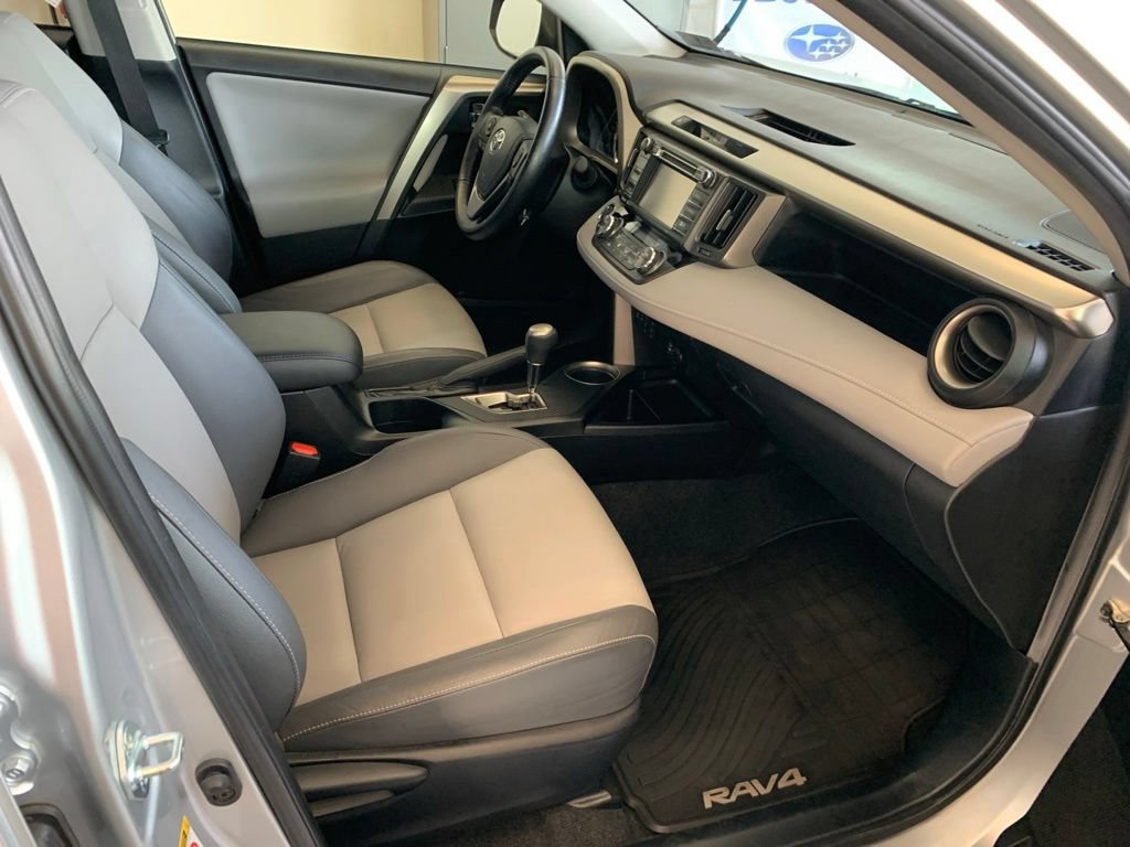 Used 2015 Toyota RAV4 Limited w/ Four Season Floor Mat Package AWD/4WD image 20