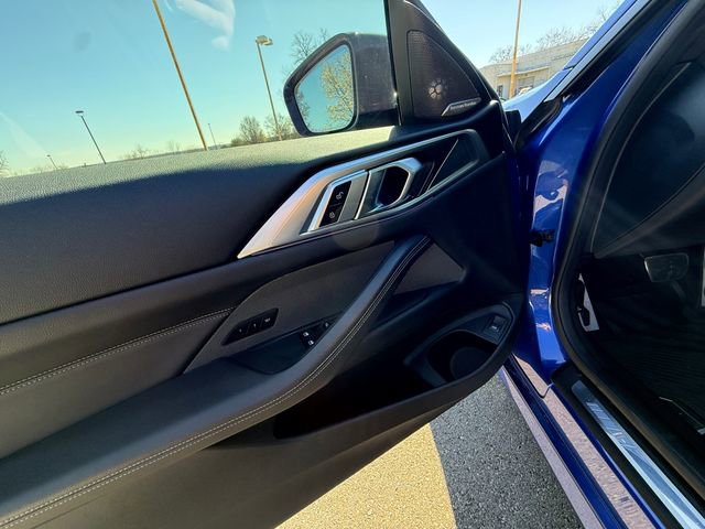 Used 2023 BMW 430i xDrive Coupe w/ M Sport Package image 15