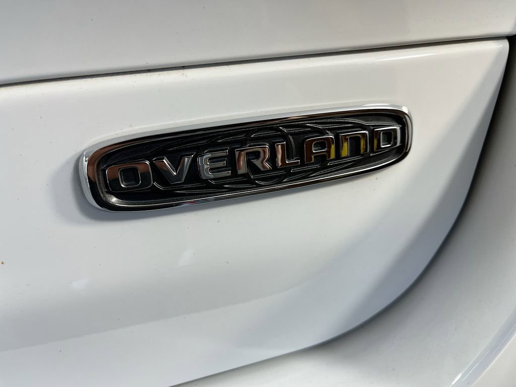 Used 2023 Jeep Grand Cherokee L Overland w/ MOPAR Finishing Package AWD/4WD image 41