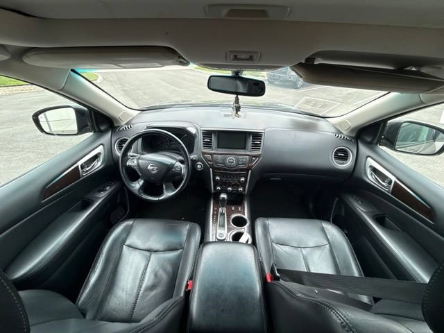 Used 2014 Nissan Pathfinder SL w/ SL Premium Package AWD/4WD image 16