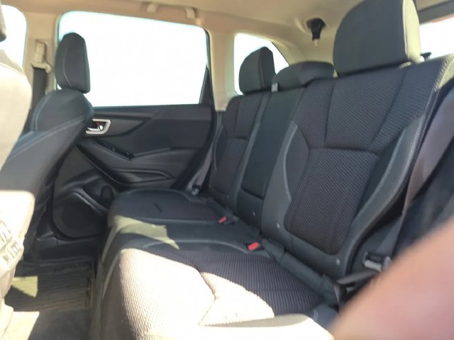 Used 2019 Subaru Forester Premium AWD/4WD image 11