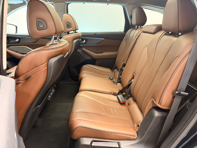 Used 2024 Acura MDX w/ Advance Package AWD/4WD image 15