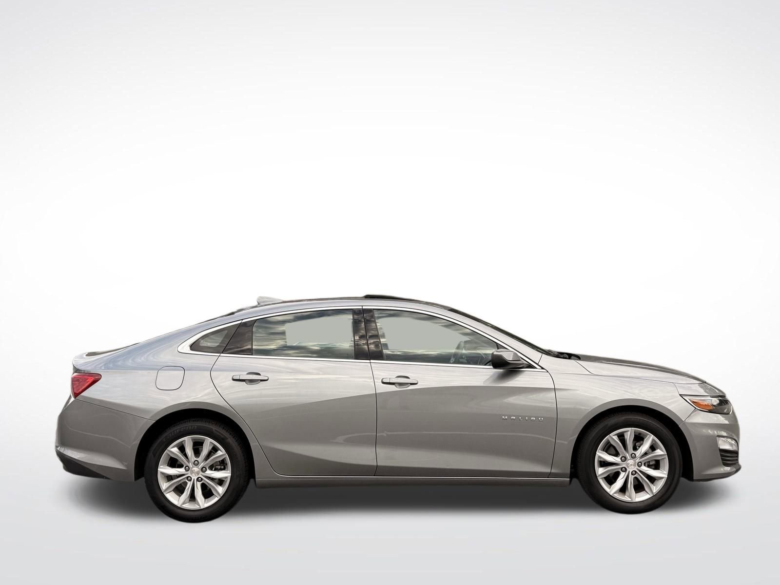 Used 2024 Chevrolet Malibu LT image 4