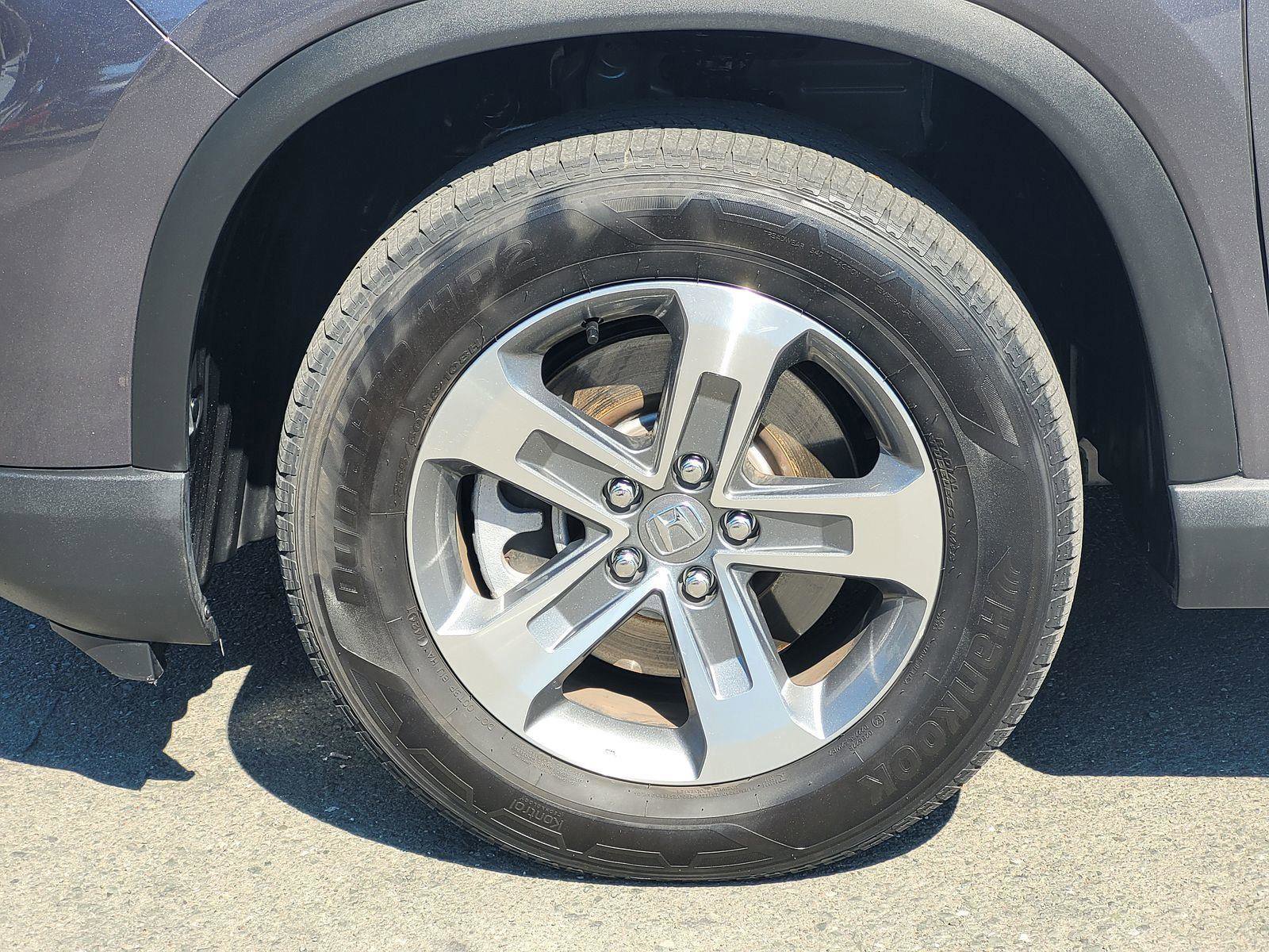 Used 2025 Honda Pilot EX-L image 12