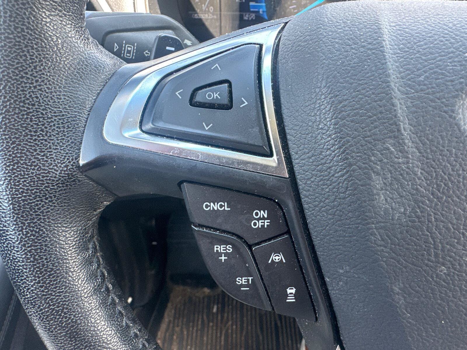 Certified 2019 Ford Edge SEL w/ Equipment Group 201A AWD/4WD image 20