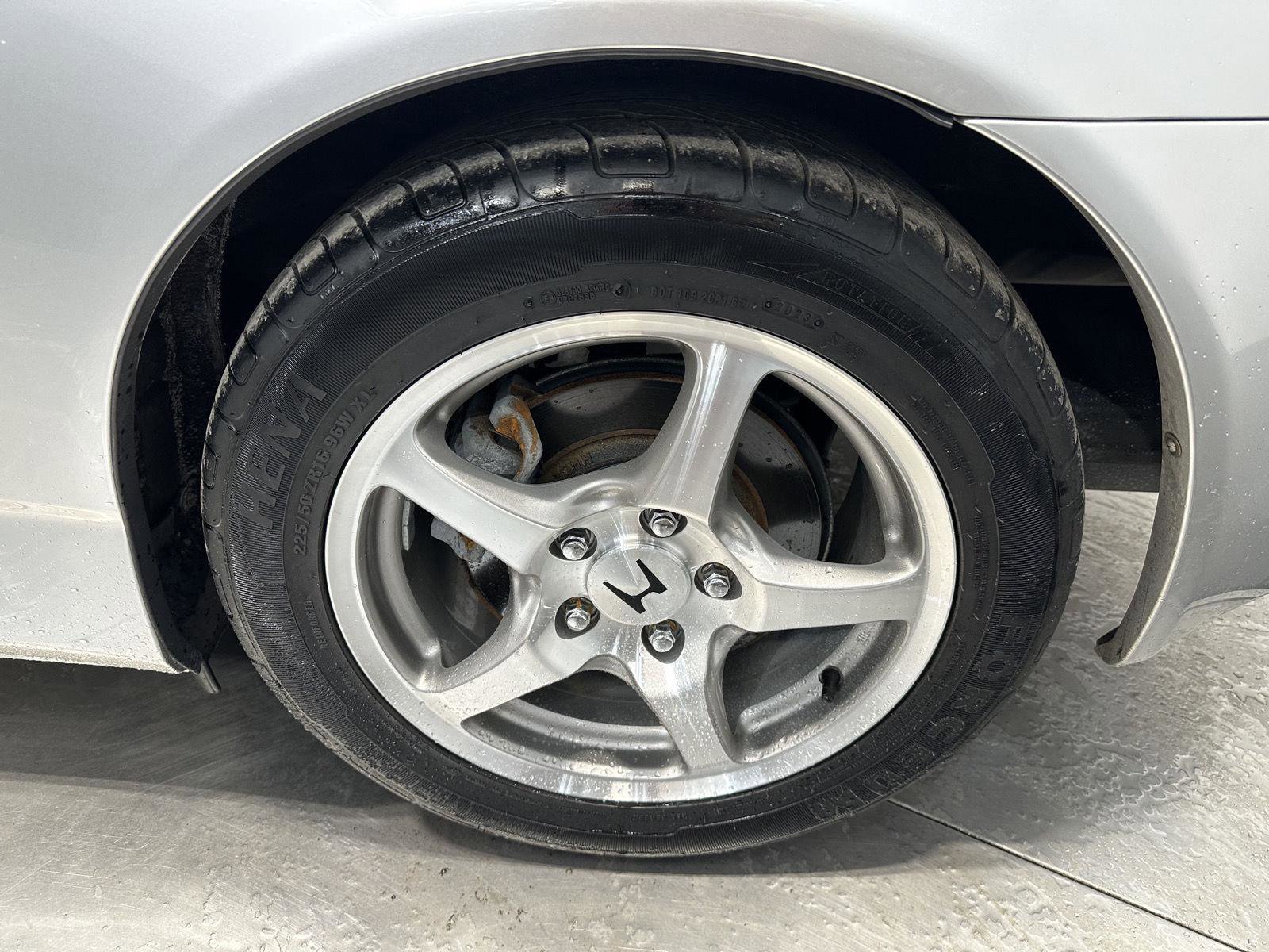 Used 2003 Honda S2000 image 11