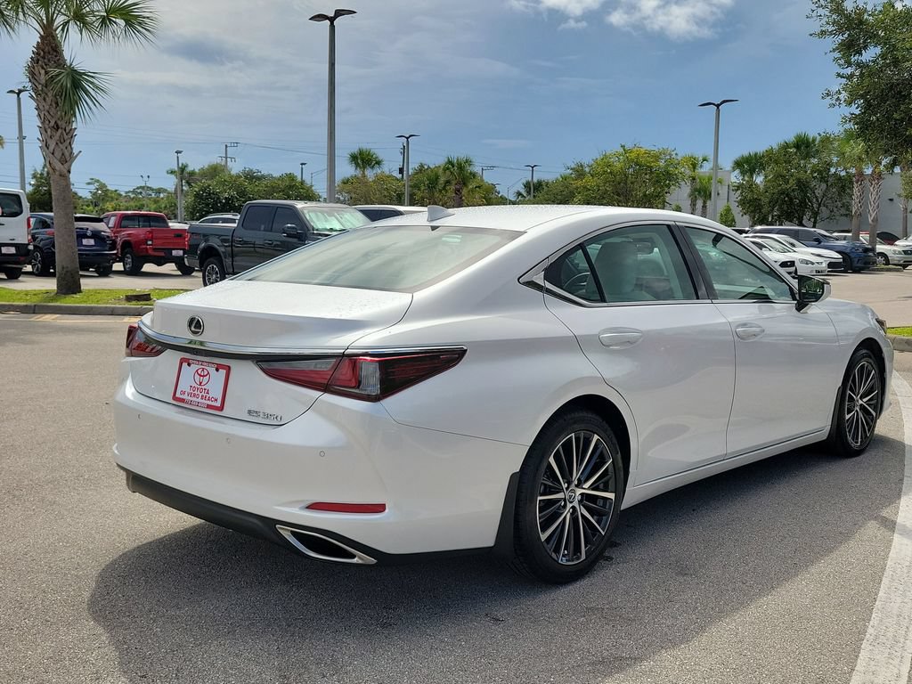 Used 2023 Lexus ES 350 w/ Premium Package FWD image 5
