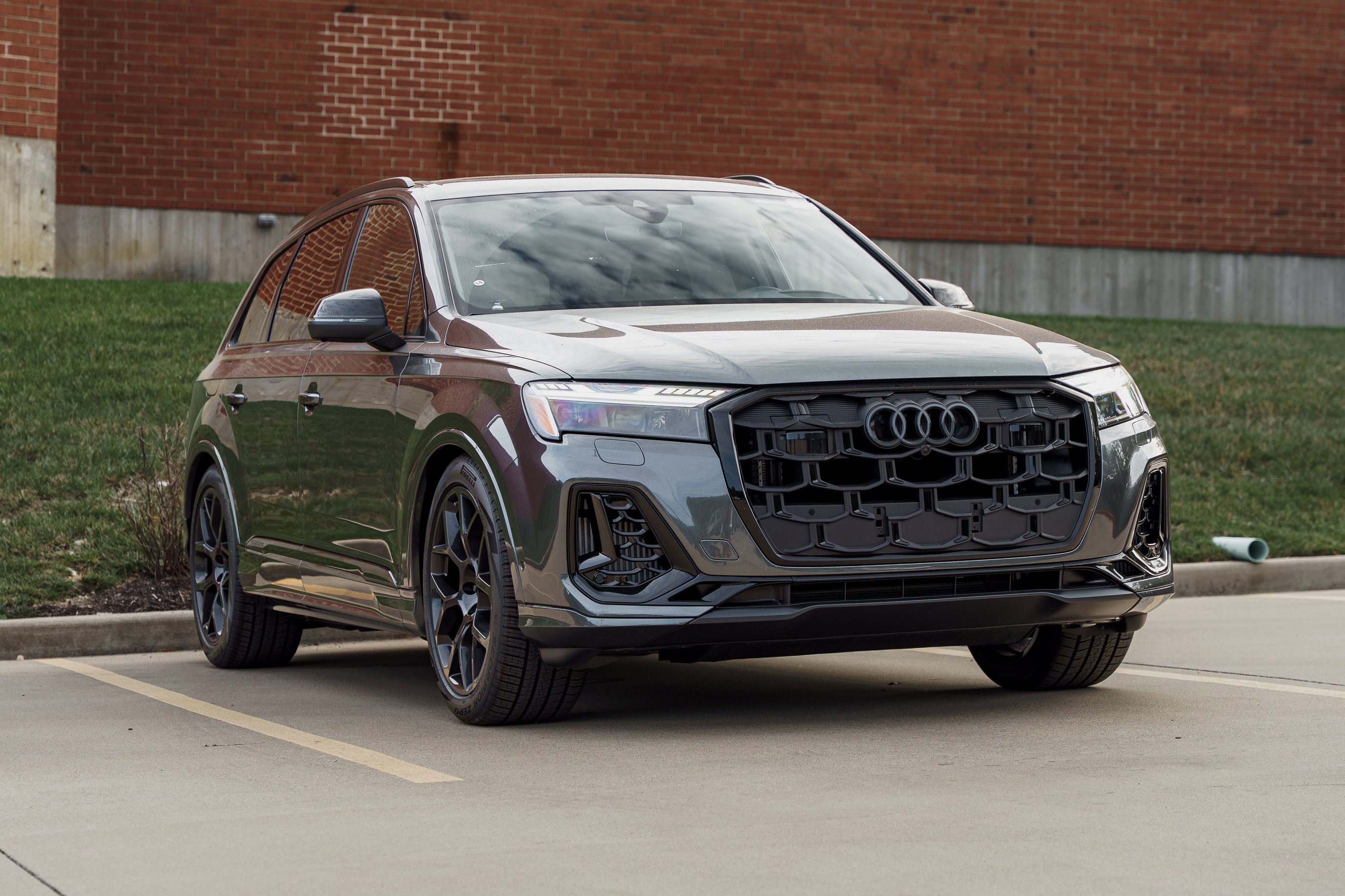 New 2026 Audi SQ7 Prestige