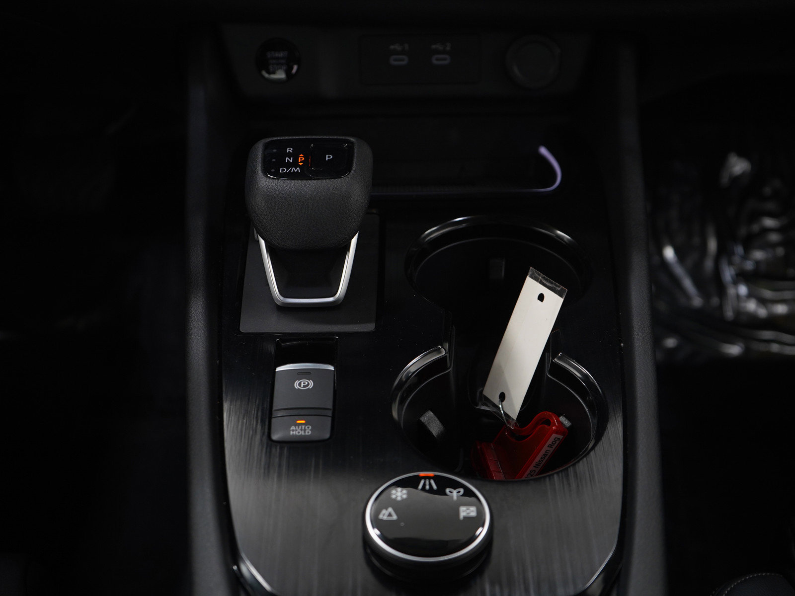 Used 2025 Nissan Rogue SL w/ SL Premium Package image 19