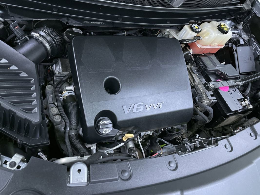 Used 2019 Chevrolet Traverse LT w/ LPO, 'HIT The Road' Package image 30