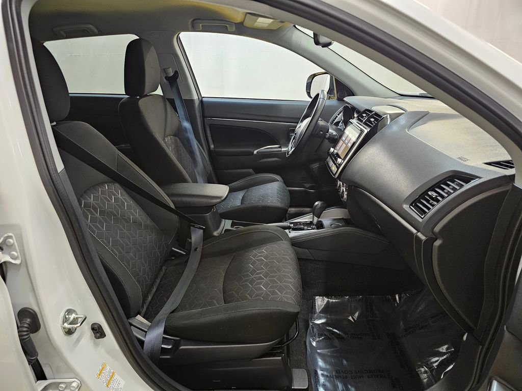 Used 2021 Mitsubishi Outlander Sport SE image 11