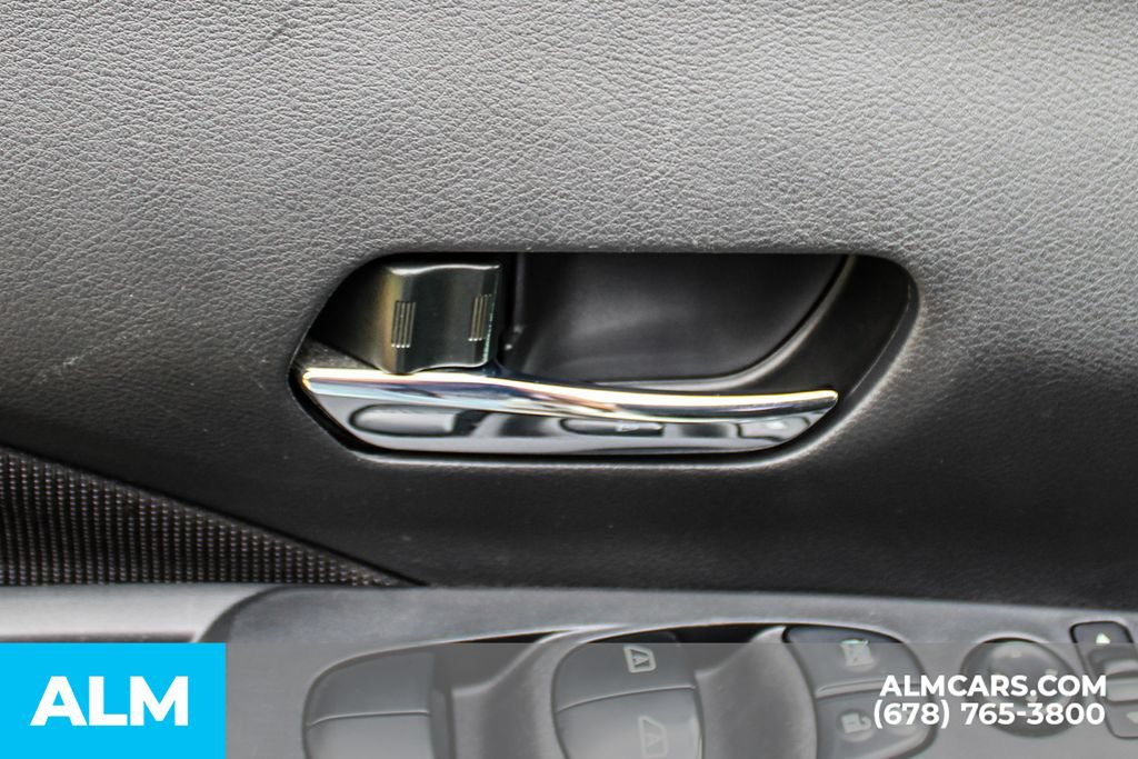 Used 2023 Nissan Kicks SV FWD image 36
