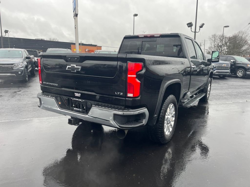 Used 2025 Chevrolet Silverado 2500 LTZ w/ LTZ Plus Package image 5