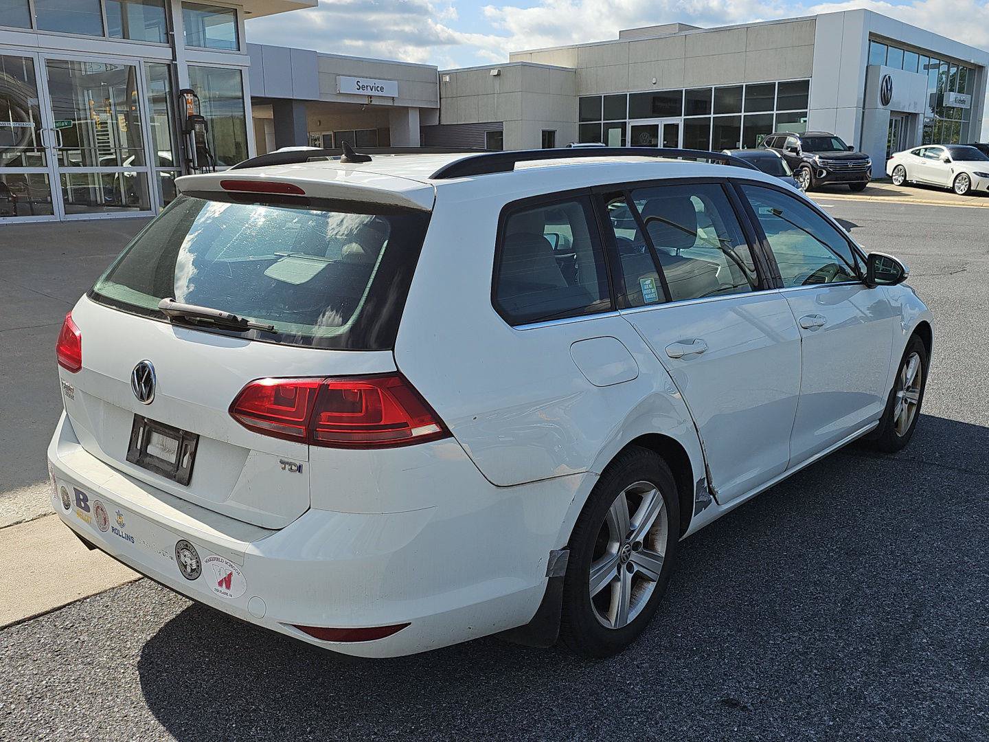 Used 2015 Volkswagen Golf TDI S FWD image 7