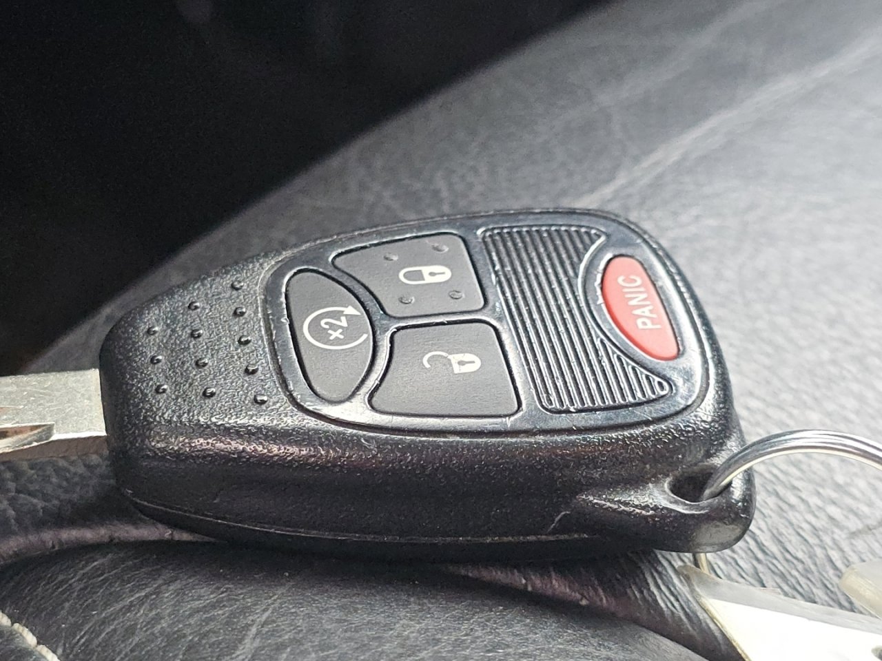 Used 2016 Jeep Wrangler Unlimited Sahara w/ Dual Top Group image 32