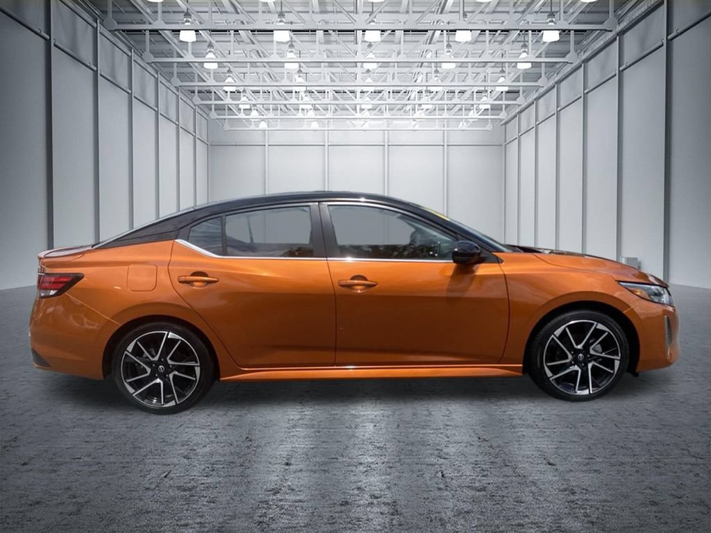 Certified 2025 Nissan Sentra SR w/ SR Premium Package FWD image 4