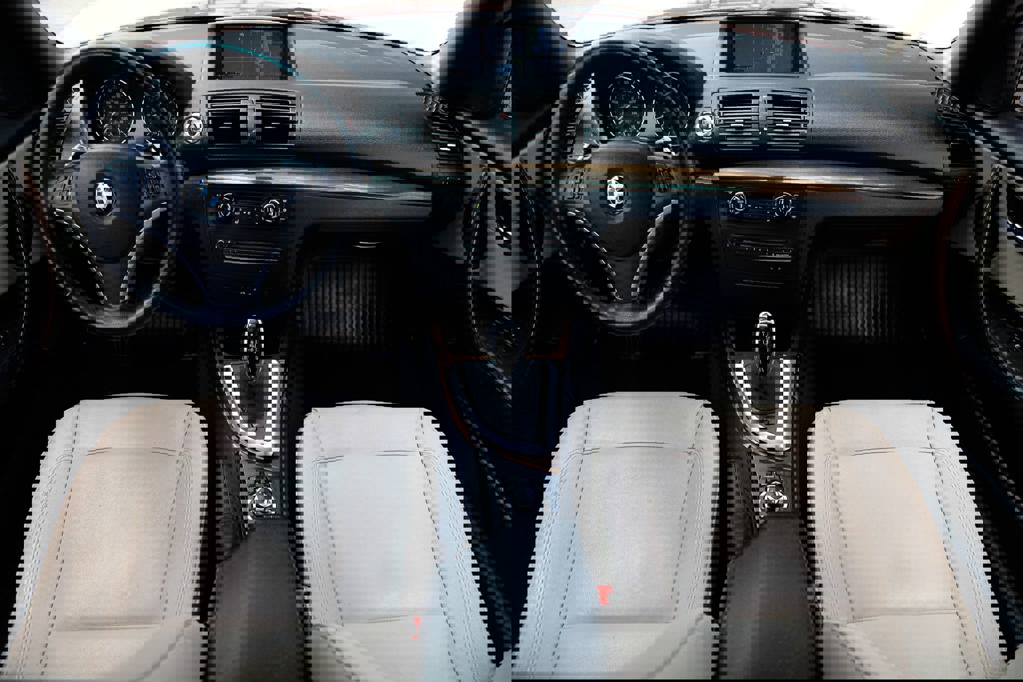 Used 2012 BMW 135i Convertible w/ Premium Pkg RWD image 2