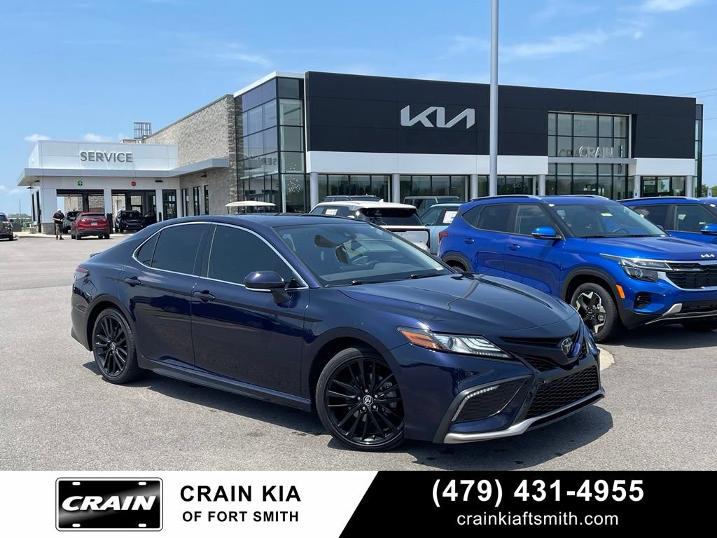 Used 2022 Toyota Camry XSE FWD video 1