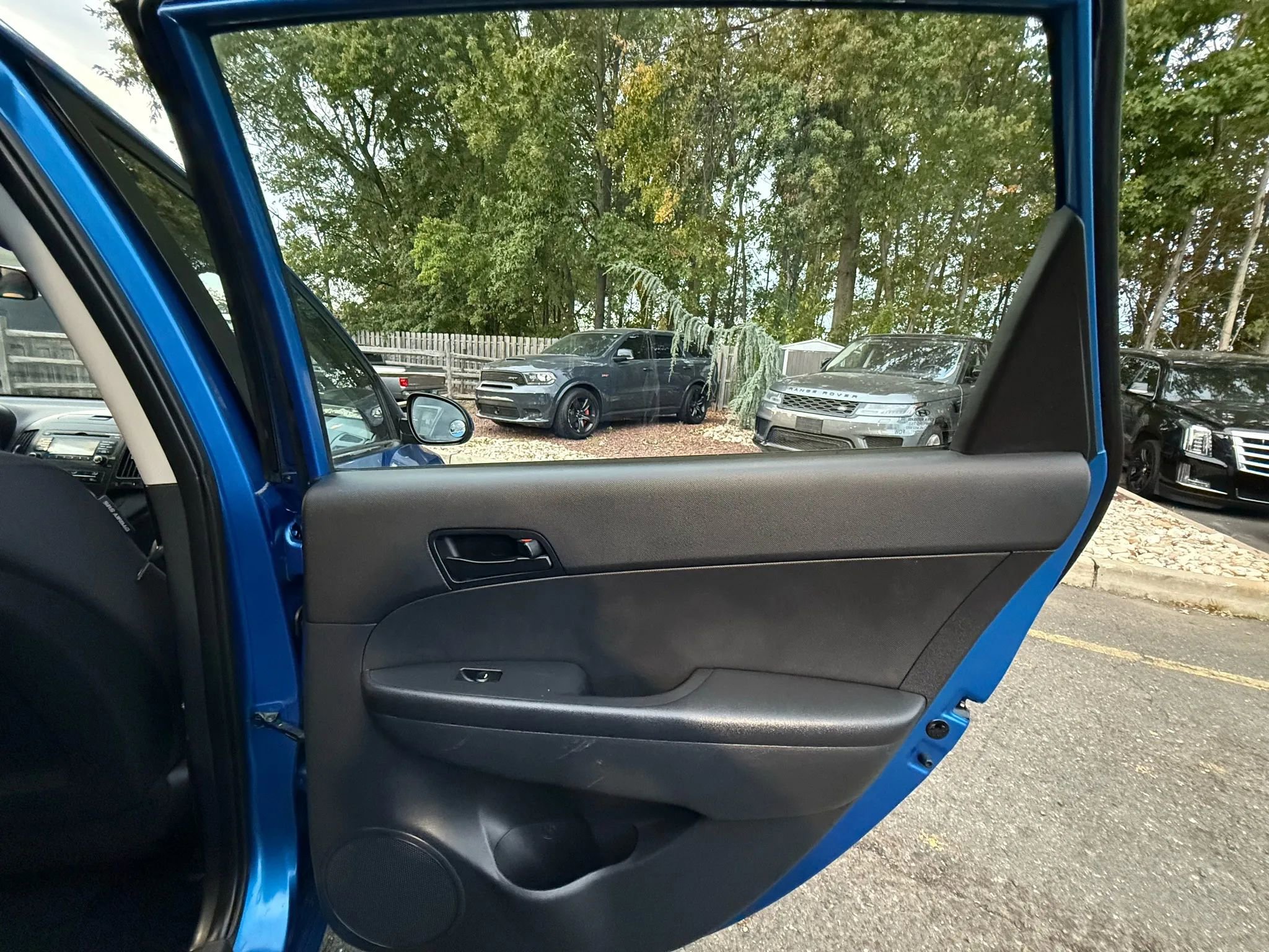 Used 2010 Hyundai Elantra GLS image 22