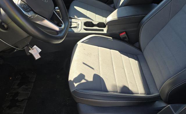 Used 2025 Volkswagen Jetta SE image 14