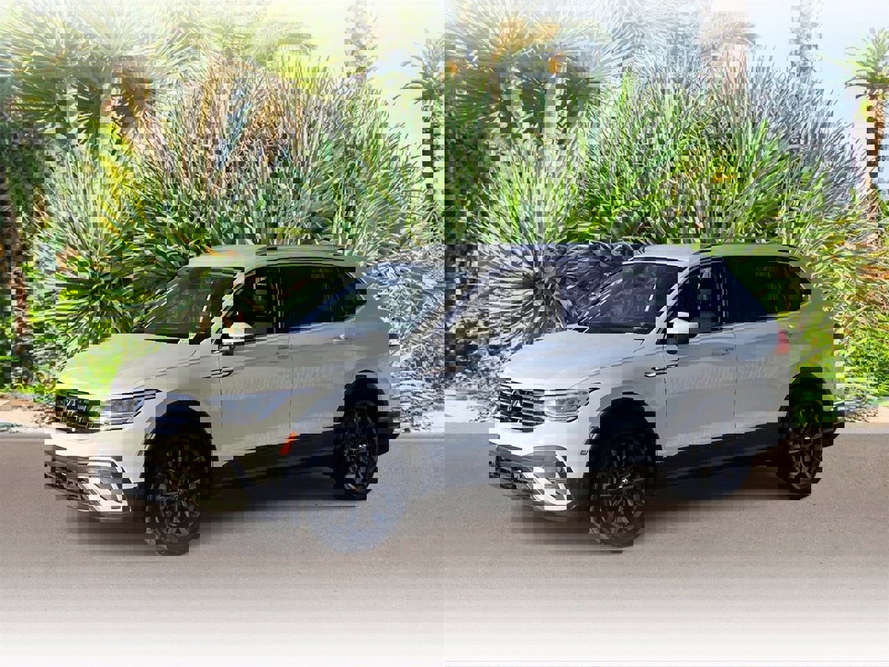 Used 2022 Volkswagen Tiguan SE